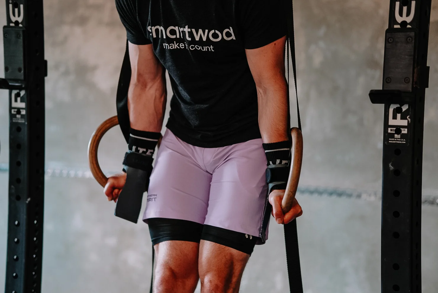 Athlete who holds on to rings